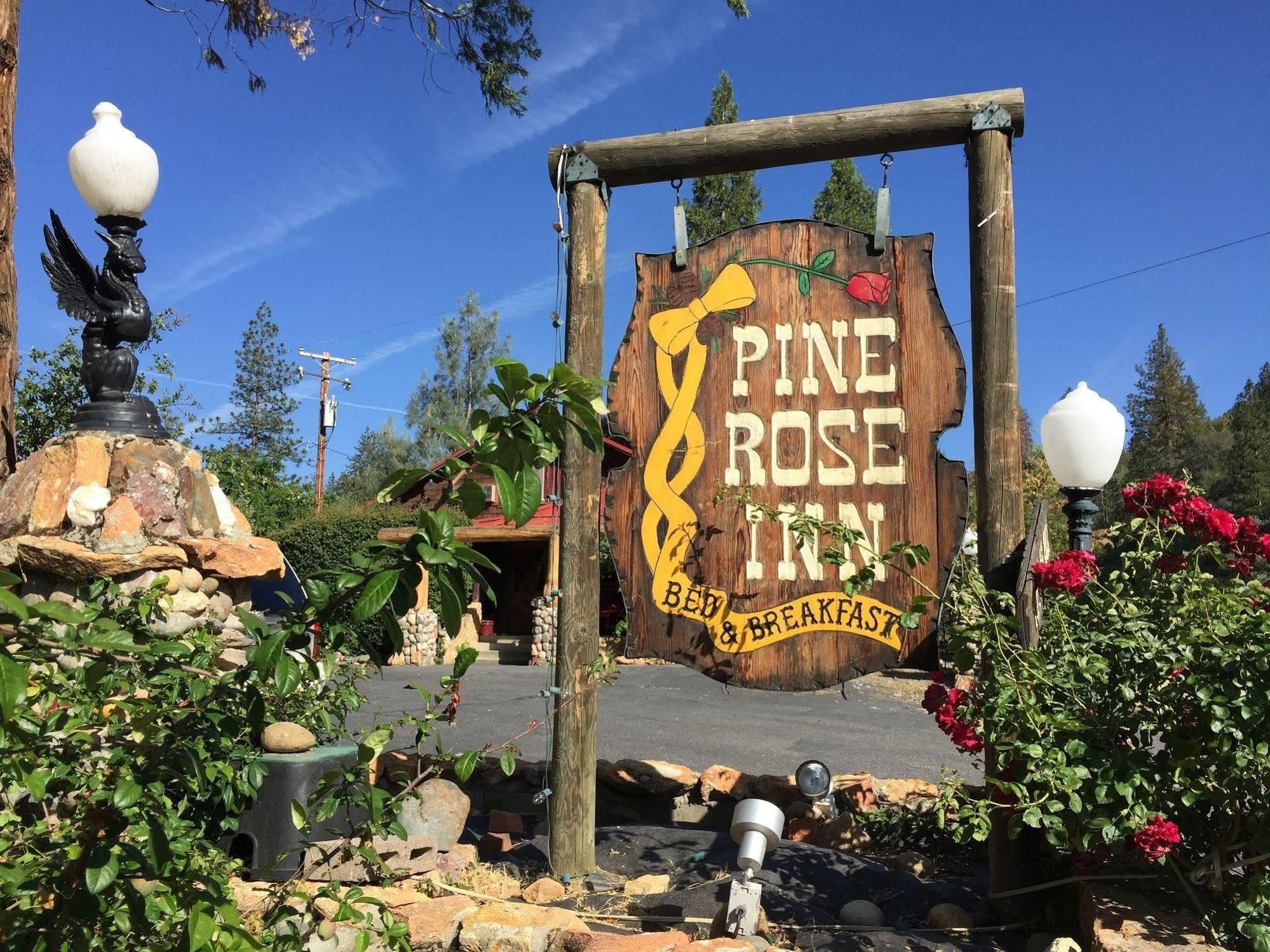 Pine Rose Inn โอกเฮิร์สต์ ภายนอก รูปภาพ